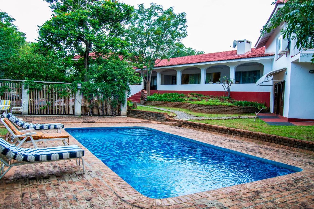 The White House Of Victoria Falls Exterior photo